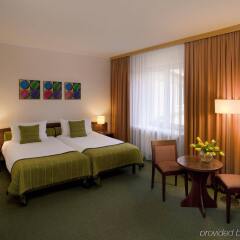 Отель MDM Hotel Warsaw Польша, Варшава - 12 отзывов об отеле, цены и фото номеров - забронировать отель MDM Hotel Warsaw онлайн комната для гостей