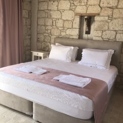 Отель Alacati Cona Butik Otel Чешме комната для гостей фото 4