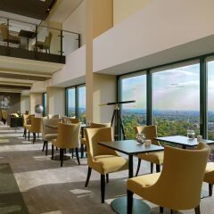 Отель The Westin Grand Munich гостиничный бар