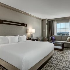 Отель Hilton Columbus at Easton США, Колумбус - отзывы, цены и фото номеров - забронировать отель Hilton Columbus at Easton онлайн комната для гостей фото 5