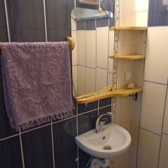 Lotus Garden Hostel Турция, Измир - отзывы, цены и фото номеров - забронировать отель Lotus Garden Hostel онлайн ванная