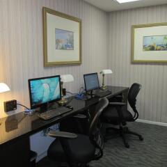 Отель Best Western Plus San Pedro Hotel & Suites США, Лос-Анджелес - отзывы, цены и фото номеров - забронировать отель Best Western Plus San Pedro Hotel & Suites онлайн интерьер отеля