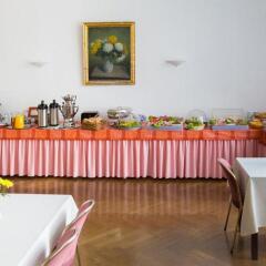 Hotel Comet am Kurfürstendamm питание фото 2