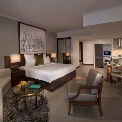 Отель Pullman Dubai Creek City Centre Residences комната для гостей