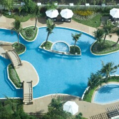 Отель Radisson Blu Hotel Cebu Филиппины, Лапу-Лапу - 1 отзыв об отеле, цены и фото номеров - забронировать отель Radisson Blu Hotel Cebu онлайн бассейн
