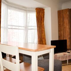 Отель 1 Bedroom Kemptown Flat in Prime Location Close to Sea Кемптаун фото 9
