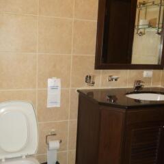 Отель Queen Victoria Inn. в номере