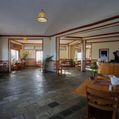 Отель Raniban Retreat Непал, Покхара - отзывы, цены и фото номеров - забронировать отель Raniban Retreat онлайн гостиничный бар
