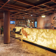 Hotel Almond Business & SPA гостиничный бар