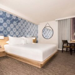 Отель The LINQ Hotel & Casino США, Лас-Вегас - 9 отзывов об отеле, цены и фото номеров - забронировать отель The LINQ Hotel & Casino онлайн комната для гостей фото 2