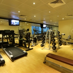 Samaya Hotel Deira фитнесс-зал фото 3