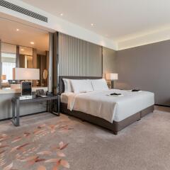 Отель The Okura Prestige Bangkok 5* Улучшенный номер с различными типами кроватей