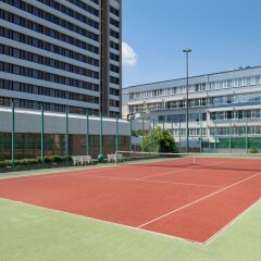 Отель Holiday Inn Bratislava спортивное сооружение