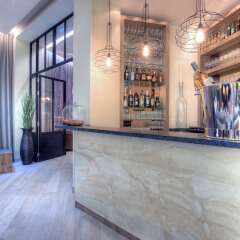 Отель Best Western Hotel de Madrid Nice Франция, Ницца - отзывы, цены и фото номеров - забронировать отель Best Western Hotel de Madrid Nice онлайн гостиничный бар