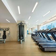 Отель Solitaire Bangkok Sukhumvit 11 фитнесс-зал