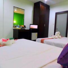 Отель Thana Patong Guesthouse комната для гостей фото 2