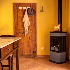Отель Agriturismo Fattoria La Prugnola Монтескудаио удобства в номере