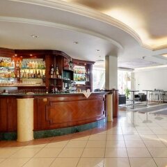 Отель CDH Hotel Villa Ducale Италия, Парма - 2 отзыва об отеле, цены и фото номеров - забронировать отель CDH Hotel Villa Ducale онлайн гостиничный бар