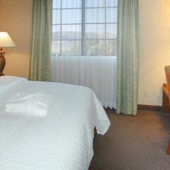 Отель Embassy Suites Flagstaff комната для гостей фото 4