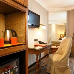 Отель Hôtel Au Manoir St-Germain des Prés Франция, Париж - отзывы, цены и фото номеров - забронировать отель Hôtel Au Manoir St-Germain des Prés онлайн удобства в номере