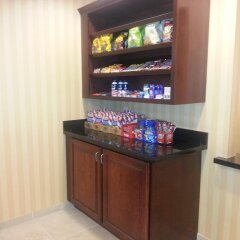 Отель Cobblestone Inn & Suites - Bloomfield интерьер отеля фото 3