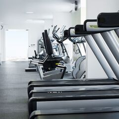 Pullman Dubai Jumeirah Lakes Towers - Hotel and Residence фитнесс-зал фото 4