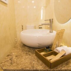 Отель Phoenix Hotel Vung Tau Вьетнам, Вунгтау - отзывы, цены и фото номеров - забронировать отель Phoenix Hotel Vung Tau онлайн ванная