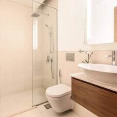 Отель Luxurious Getaway Right Across City Walk Mall Дубай фото 32