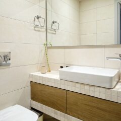 Отель Urban Melodies Apartment Греция, Афины - отзывы, цены и фото номеров - забронировать отель Urban Melodies Apartment онлайн ванная фото 2