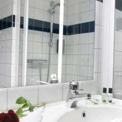 Отель Best Western Plus Hotel Noble House Швеция, Мальме - отзывы, цены и фото номеров - забронировать отель Best Western Plus Hotel Noble House онлайн ванная