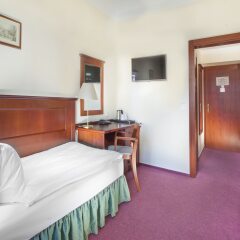 Hotel Lunik комната для гостей
