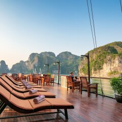 Отель Pelican Halong Cruise бассейн фото 2