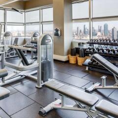 Отель Millennium Hilton New York One UN Plaza США, Нью-Йорк - 1 отзыв об отеле, цены и фото номеров - забронировать отель Millennium Hilton New York One UN Plaza онлайн фитнесс-зал