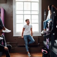 Отель Clink78 Hostel Великобритания, Лондон - 9 отзывов об отеле, цены и фото номеров - забронировать отель Clink78 Hostel онлайн фитнесс-зал фото 4