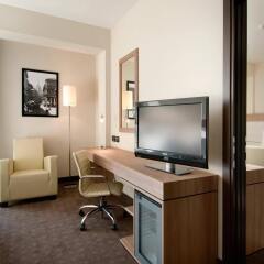 Отель DoubleTree by Hilton Milan Милан удобства в номере