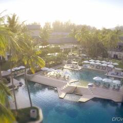 Отель Outrigger Laguna Phuket Beach Resort бассейн фото 3