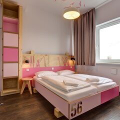 Meininger Hotel Hamburg City Center Гамбург фото 10