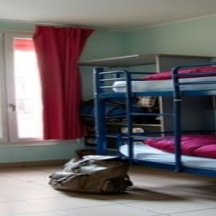 Отель Auberge Internationale des Jeunes комната для гостей фото 2