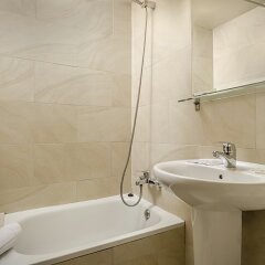 Отель Hostal Matheu ванная