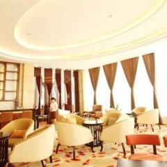 Senqin International Hotel гостиничный бар