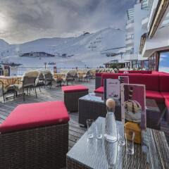 Отель Alpenhotel Enzian Австрия, Зёльден - отзывы, цены и фото номеров - забронировать отель Alpenhotel Enzian онлайн гостиничный бар