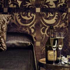 Отель Locanda Fiorita Италия, Венеция - отзывы, цены и фото номеров - забронировать отель Locanda Fiorita онлайн гостиничный бар