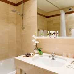 Отель Mercure Marseille Centre Prado Vélodrome ванная
