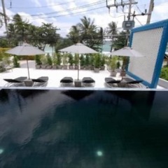 Sky Lantern Hotel бассейн фото 2