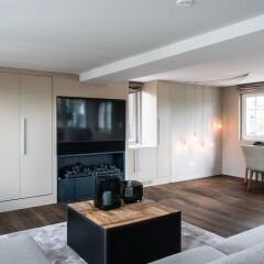 Апартаменты Airhome Limmatquai River View Apartment комната для гостей фото 3