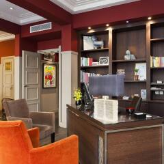Crystal Hotel развлечения