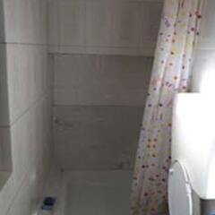 Отель Private Rooms/Duplex Apt.@Lisbon Center ванная фото 2