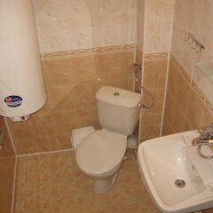Отель Sun House Болгария, Боженци - отзывы, цены и фото номеров - забронировать отель Sun House онлайн ванная