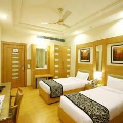 Отель Karon Hotels - Lajpat Nagar Индия, Нью-Дели - отзывы, цены и фото номеров - забронировать отель Karon Hotels - Lajpat Nagar онлайн комната для гостей фото 2