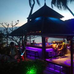 Отель Carabao Dive Resort гостиничный бар